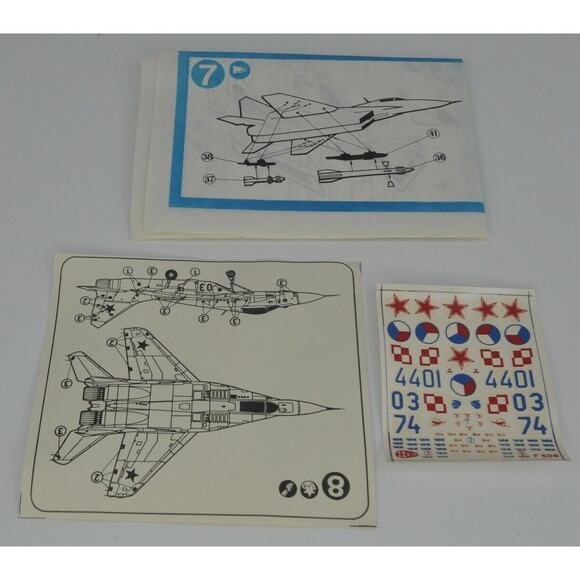 NAKOTNE 1/72 MNR-29 Soviet Union Military Jet Model - Foreign Language Model - Picture 8 of 9